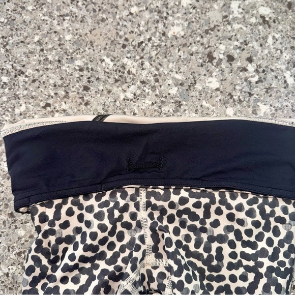 Lululemon Pedal To The Medal 7/8 Tight *Full-On Luxtreme - Size 4 🌟👟 - Picture 5 of 14